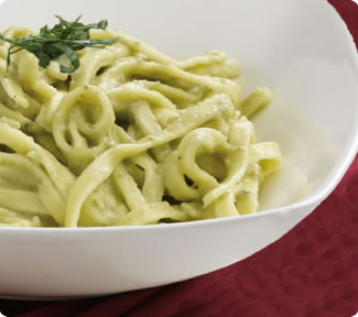 Tagliatelle with spring pesto 