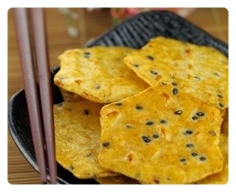 Chipsuri si snacks-uri